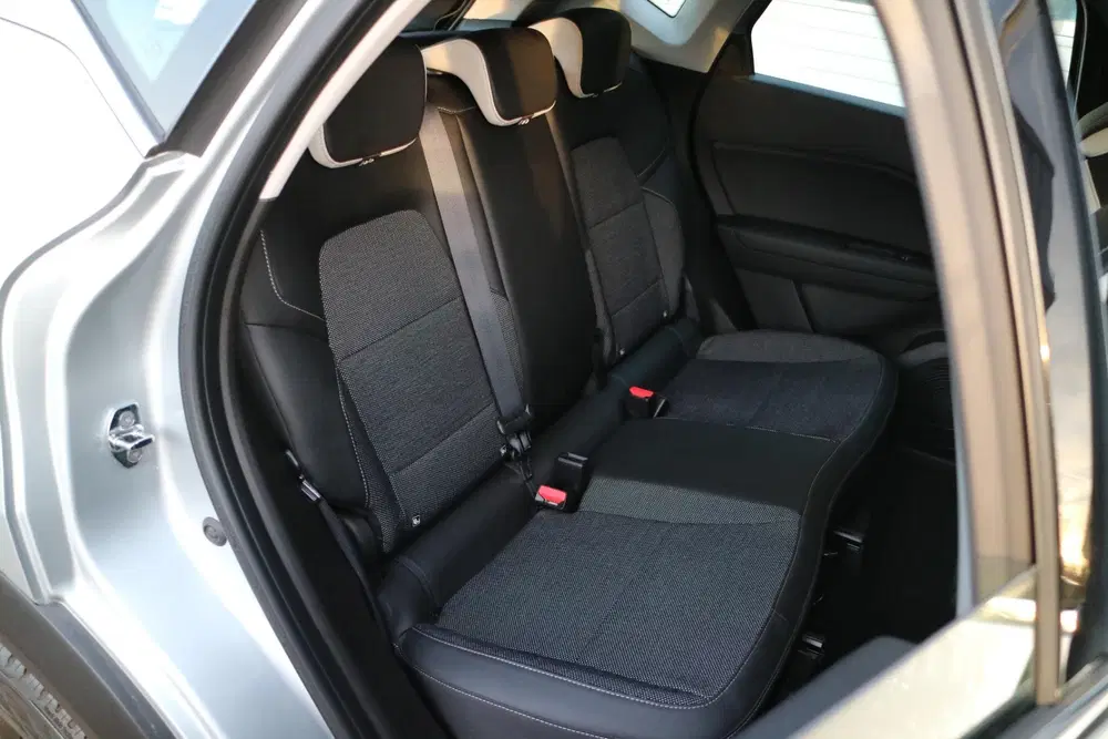 Renault Captur 1.3 TCe 155 Intens uit 2020, foto 20