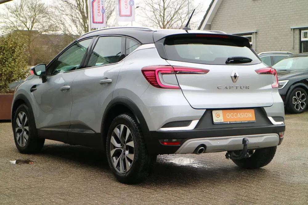 Renault Captur 1.3 TCe 155 Intens uit 2020, foto 4