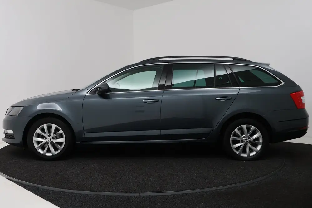 Skoda Octavia 1.5 TSI Greentech Business Edition (CRUI uit 2020, foto 2