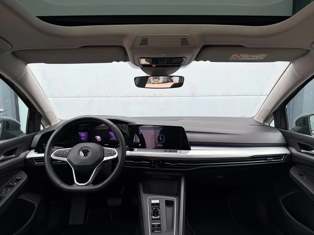 Volkswagen GOLF 1.5 eTSI DSG Automaat Pano|IQ Light|Sfeerver uit 2022, foto 14