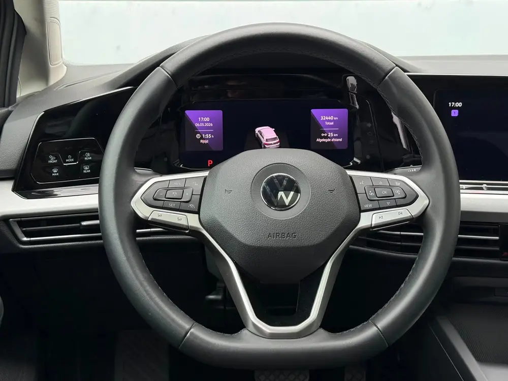 Volkswagen GOLF 1.5 eTSI DSG Automaat Pano|IQ Light|Sfeerver uit 2022, foto 15