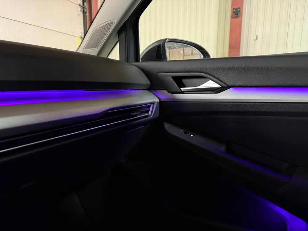Volkswagen GOLF 1.5 eTSI DSG Automaat Pano|IQ Light|Sfeerver uit 2022, foto 18