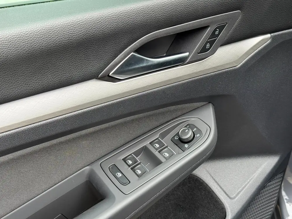 Volkswagen GOLF 1.5 eTSI DSG Automaat Pano|IQ Light|Sfeerver uit 2022, foto 19
