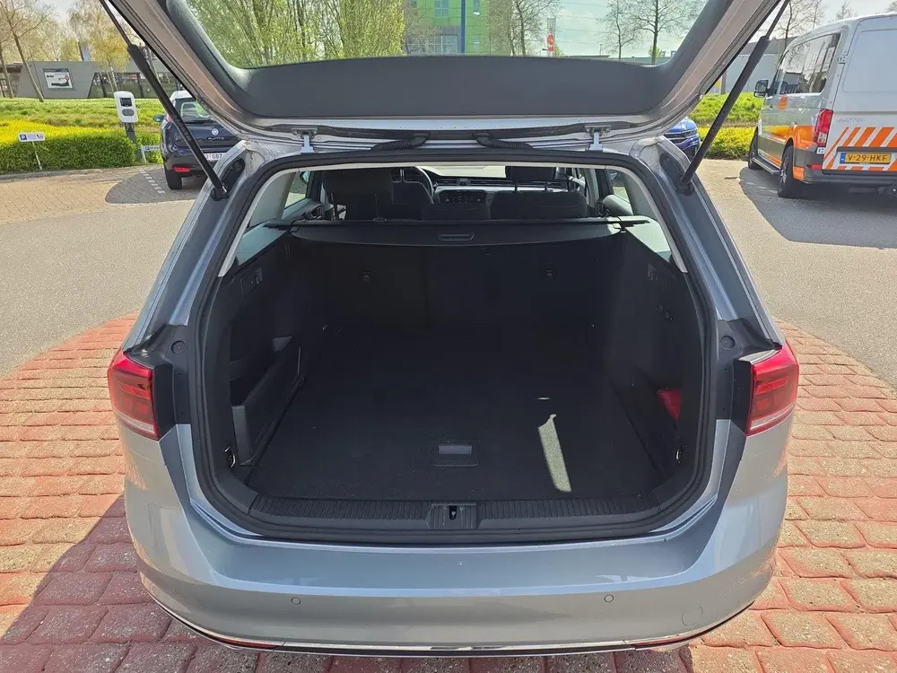 Volkswagen Passat Variant 1.4 TSI PHEV GTE Business | Trekha uit 2022, foto 11