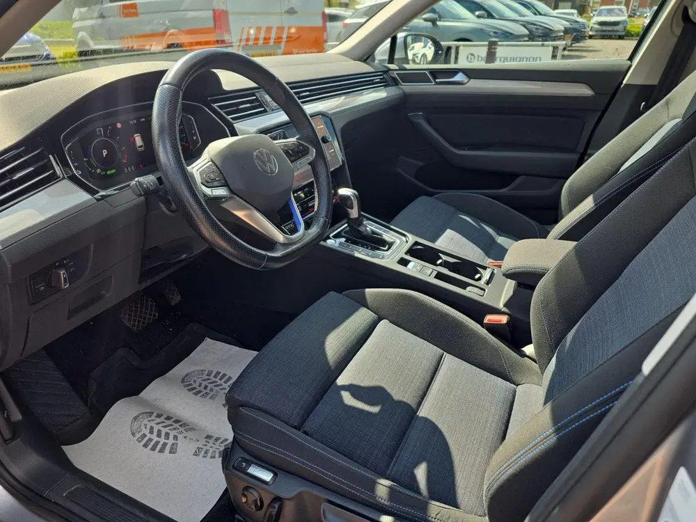 Volkswagen Passat Variant 1.4 TSI PHEV GTE Business | Trekha uit 2022, foto 2