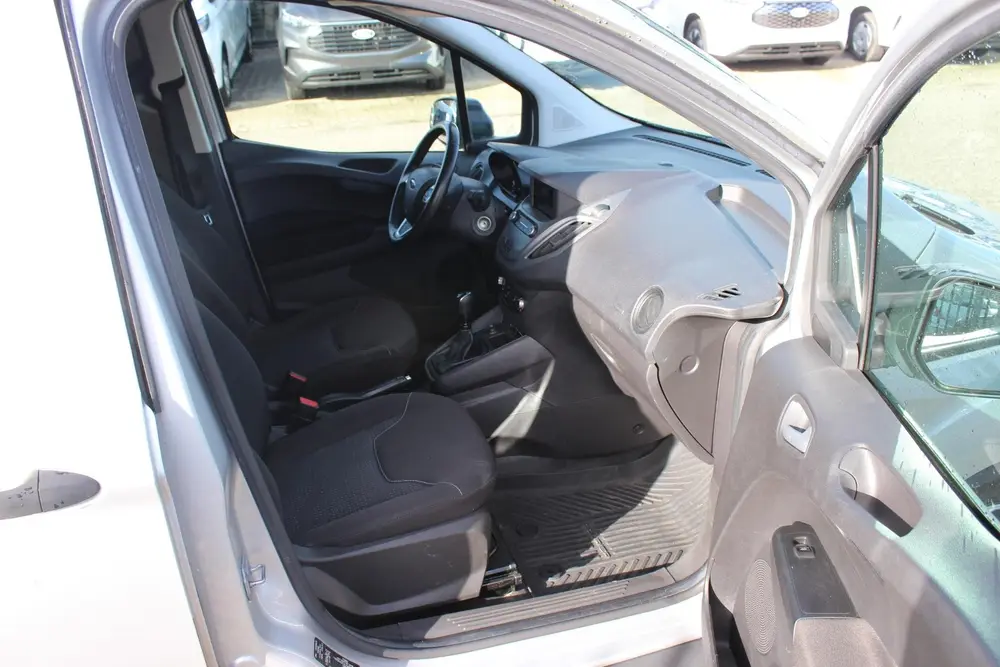 Ford Transit Courier 1.5 TDCI Trend Duratorq S&S uit 2022, foto 5