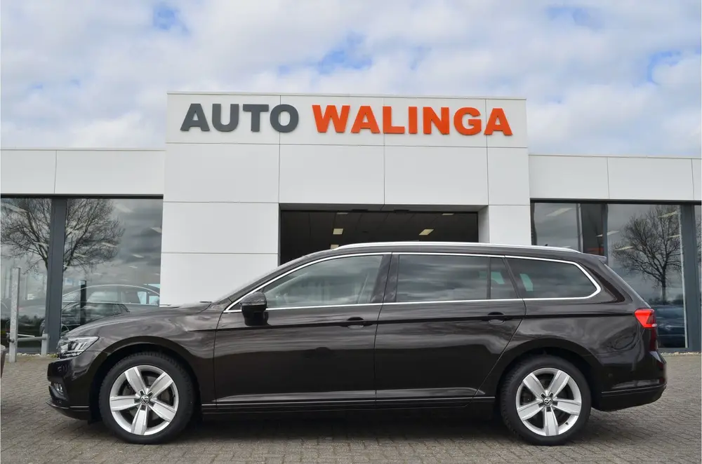 Volkswagen Passat Variant 1.5 TSI Comfort Panoramadak | Acht uit 2020, foto 2