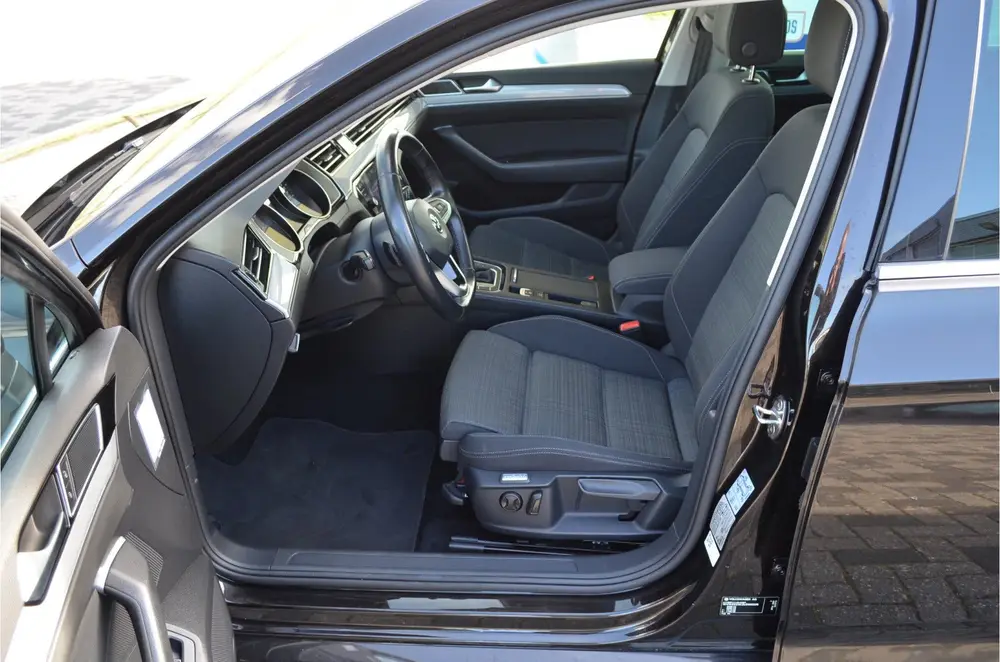 Volkswagen Passat Variant 1.5 TSI Comfort Panoramadak | Acht uit 2020, foto 8
