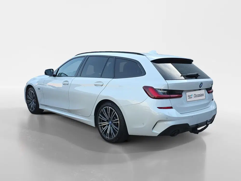 BMW 3-serie 320e Business Edition Plus uit 2022, foto 8
