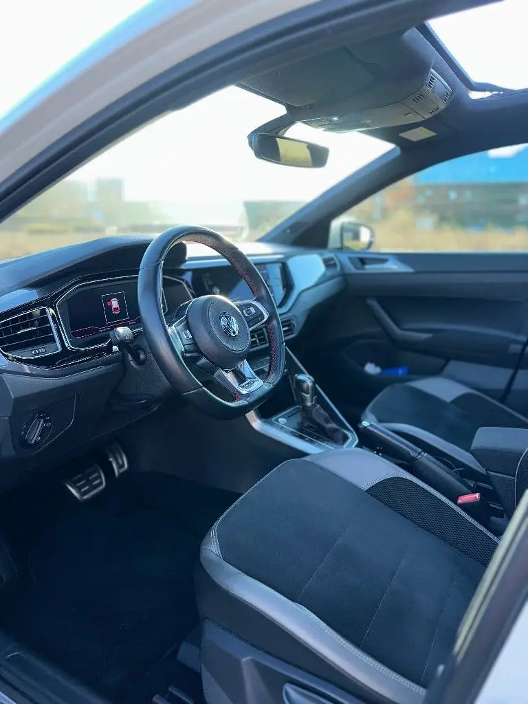 Volkswagen Polo 2.0 TSI 200pk 6-DSG 2019 Wit uit 2019, foto 9