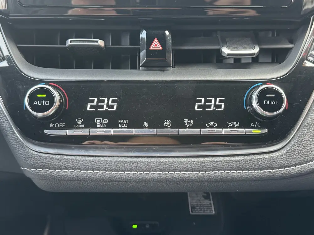 Toyota Corolla 1.8 Hybrid Dynamic uit 2019, foto 19