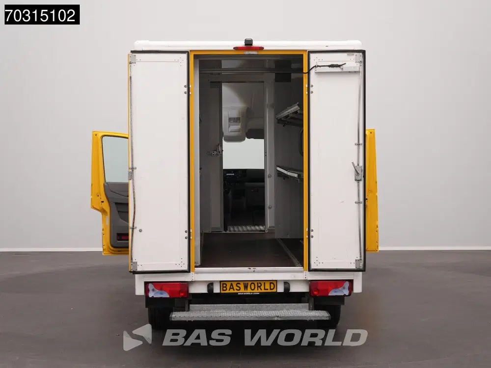 MAN TGE Bakwagen Verkoopwagen Foodtruck Meubelbak uit 2019, foto 11