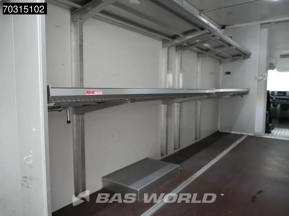 MAN TGE Bakwagen Verkoopwagen Foodtruck Meubelbak uit 2019, foto 13