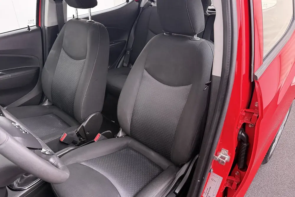 Opel Karl 1.0 75 PK Edition Multimedia Bluetooth Cru uit 2019, foto 9