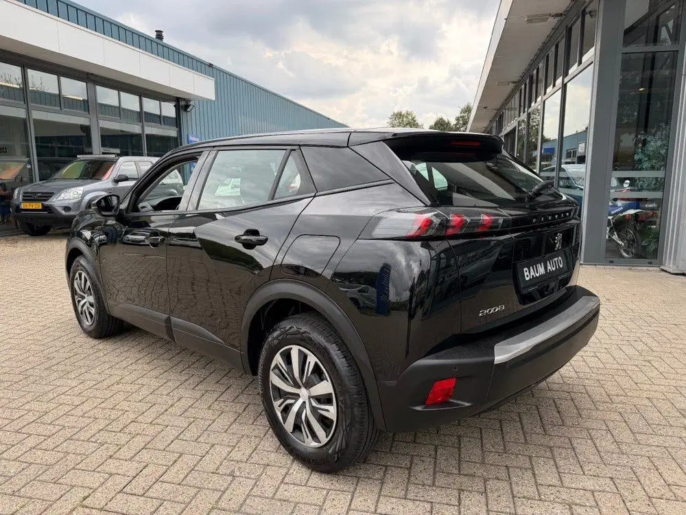Peugeot 2008 1.2 PT BLUE LEASE ACTIVE NAVI AIRCO uit 2022, foto 13