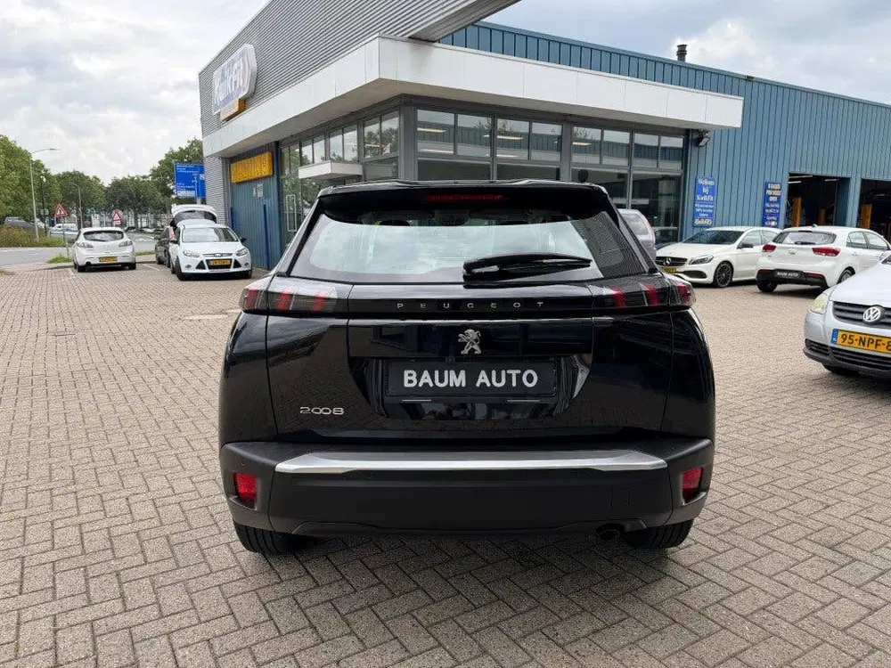 Peugeot 2008 1.2 PT BLUE LEASE ACTIVE NAVI AIRCO uit 2022, foto 17
