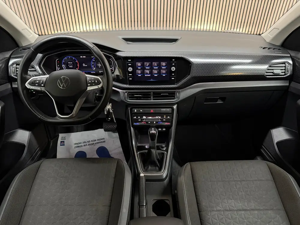 Volkswagen T-Cross 1.0 TSI Life 2022 DSG LED VIRTUAL CRUISE uit 2022, foto 14