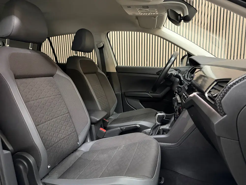 Volkswagen T-Cross 1.0 TSI Life 2022 DSG LED VIRTUAL CRUISE uit 2022, foto 19