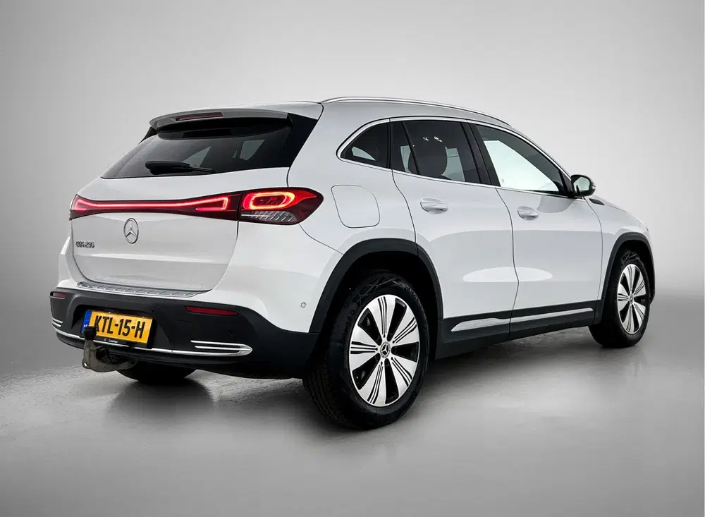 Mercedes-Benz EQA 250 Progressive 67 kWh uit 2022, foto 2