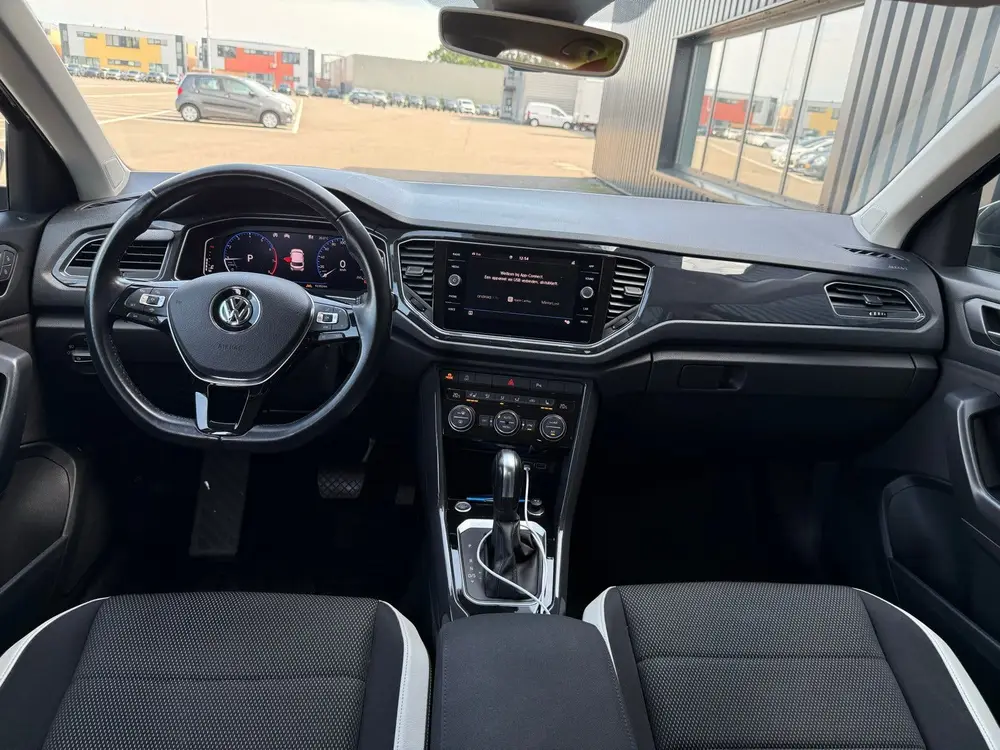 Volkswagen T-Roc VW T-Roc 1.5 TSI 150pk SPORT |Standkachel|Carplay|LED| Vol! uit 2020, foto 20