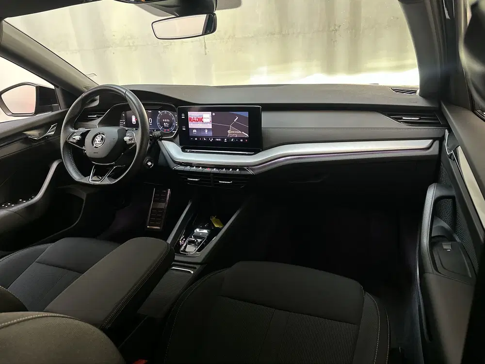 Skoda Octavia 1.0 e-TSI DSG Business Edition Plus Sfee uit 2021, foto 2