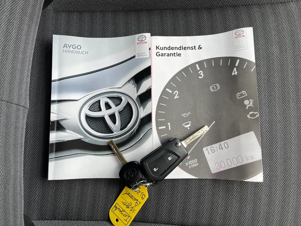 Toyota Aygo 1.0 VVT-i x-cite AUTOMAAT LMV AIRCO uit 2019, foto 20