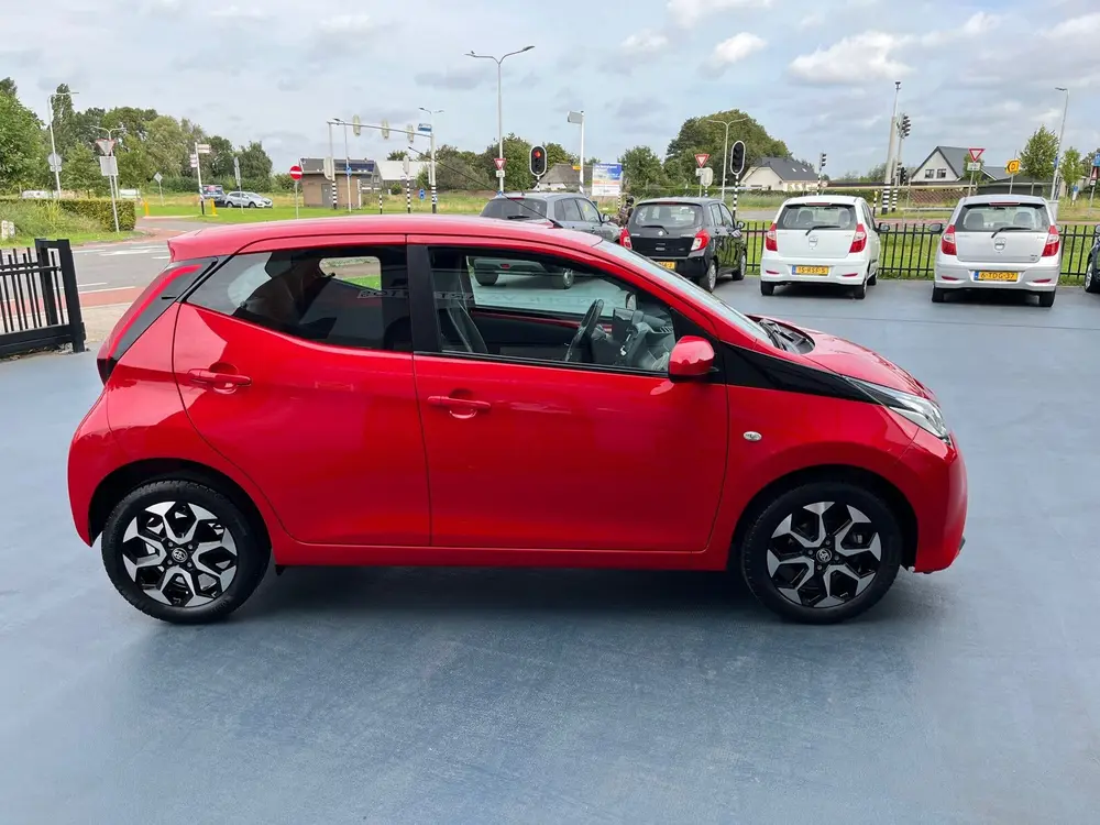 Toyota Aygo 1.0 VVT-i x-cite AUTOMAAT LMV AIRCO uit 2019, foto 6