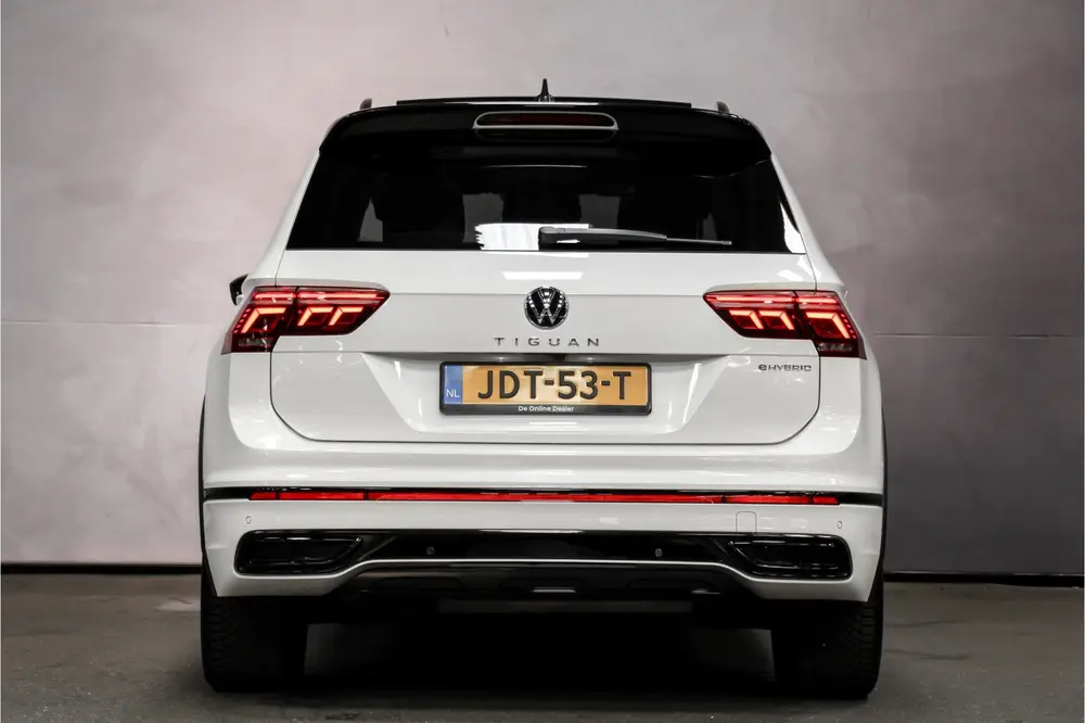 Volkswagen Tiguan 1.4 TSI eHybrid R-Line Black Style |Pano|3 uit 2022, foto 5