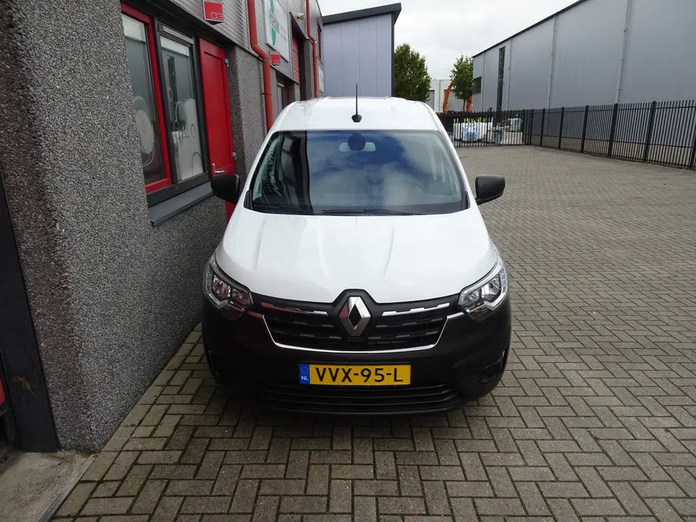 Renault Express 1.3 TCe 100 Comfort benzine uitvoering air uit 2023, foto 13