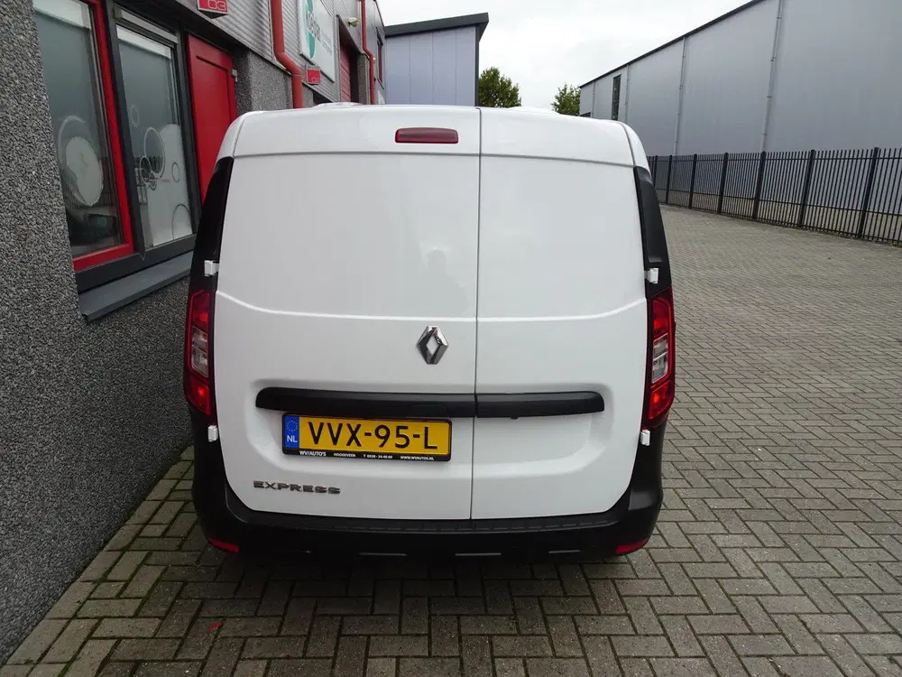 Renault Express 1.3 TCe 100 Comfort benzine uitvoering air uit 2023, foto 16