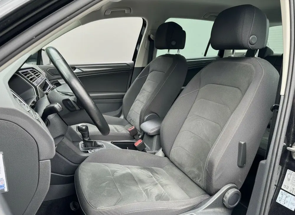 Volkswagen Tiguan 1.5 TSI ACT 150PK DSG HIGHLINE VIRTUAL/ACC uit 2020, foto 17