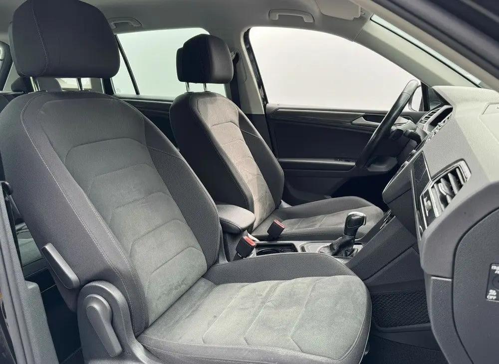 Volkswagen Tiguan 1.5 TSI ACT 150PK DSG HIGHLINE VIRTUAL/ACC uit 2020, foto 20