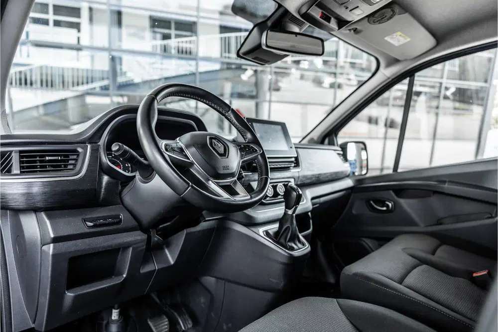 Renault Trafic 2.0 dCi 150 PK DC uit 2022, foto 14