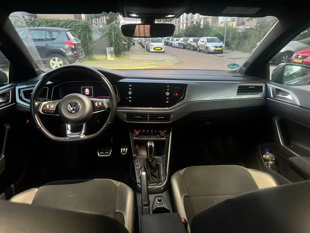 Volkswagen Polo 2.0 TSI 200pk 6-DSG 2019 Grijs uit 2019, foto 3