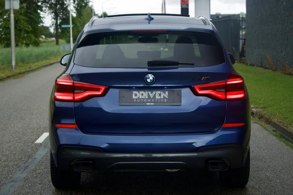 BMW X3 M40i uit 2020, foto 10