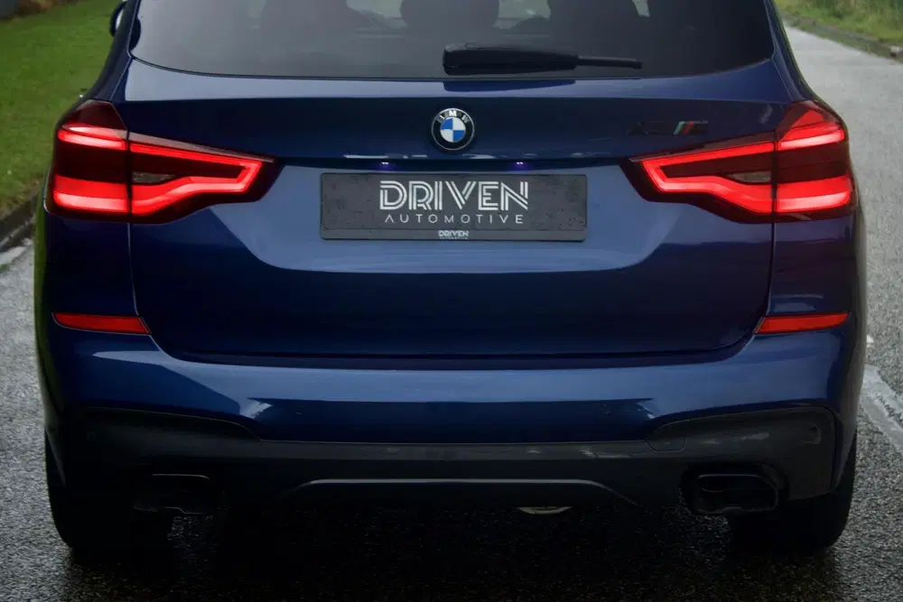 BMW X3 M40i uit 2020, foto 16