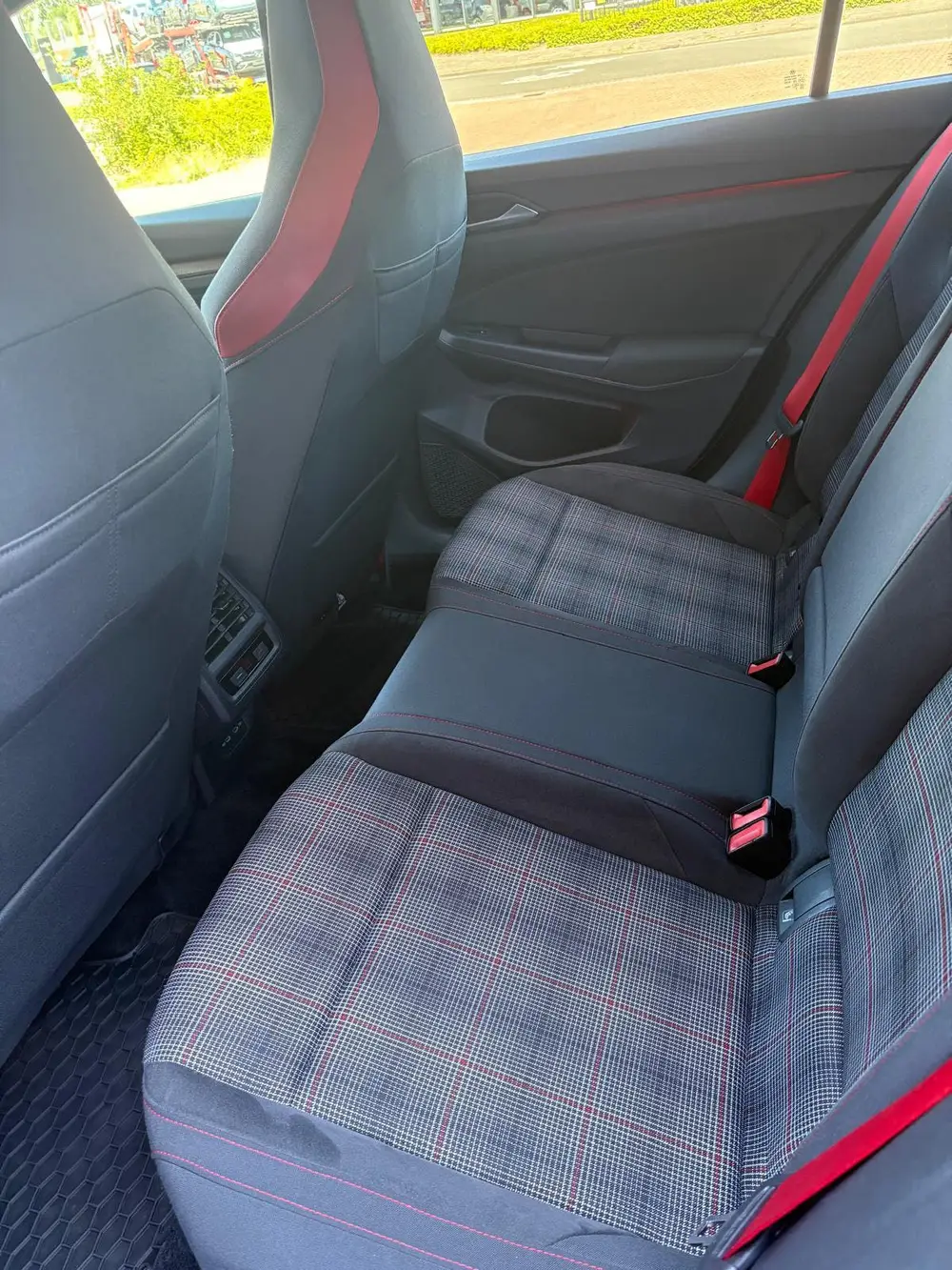 Volkswagen Golf 8 GTI uit 2021, foto 16