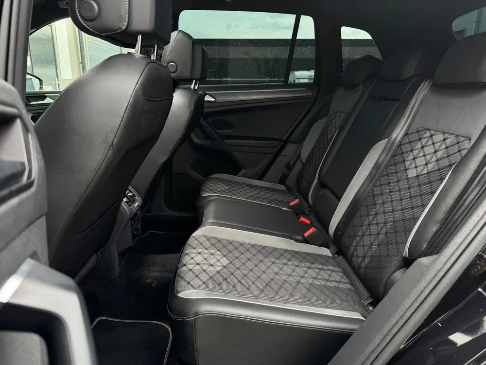 Volkswagen Tiguan 1.4 TSI eHybrid R-line PANO / HUD / VOL uit 2021, foto 13