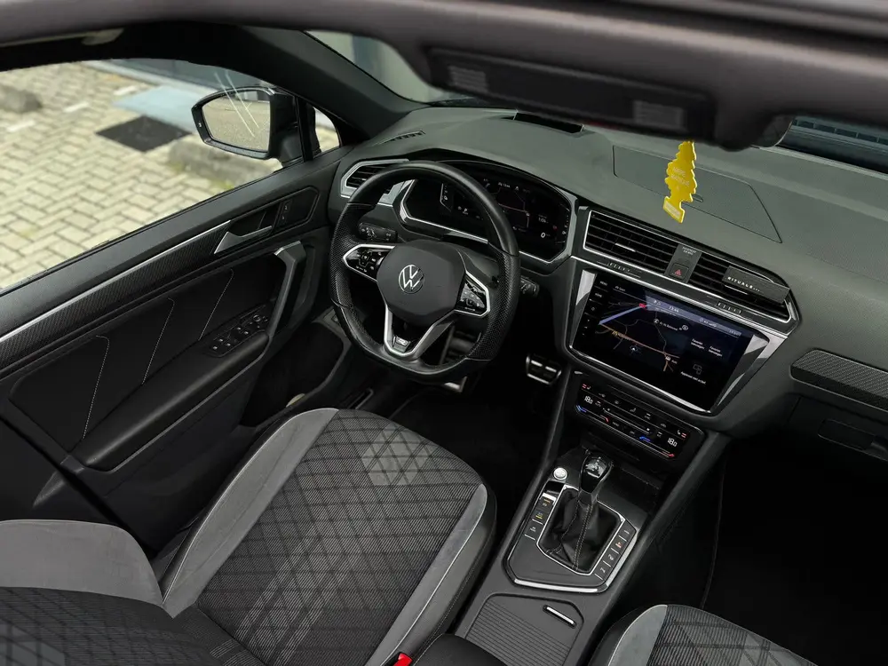 Volkswagen Tiguan 1.4 TSI eHybrid R-line PANO / HUD / VOL uit 2021, foto 9