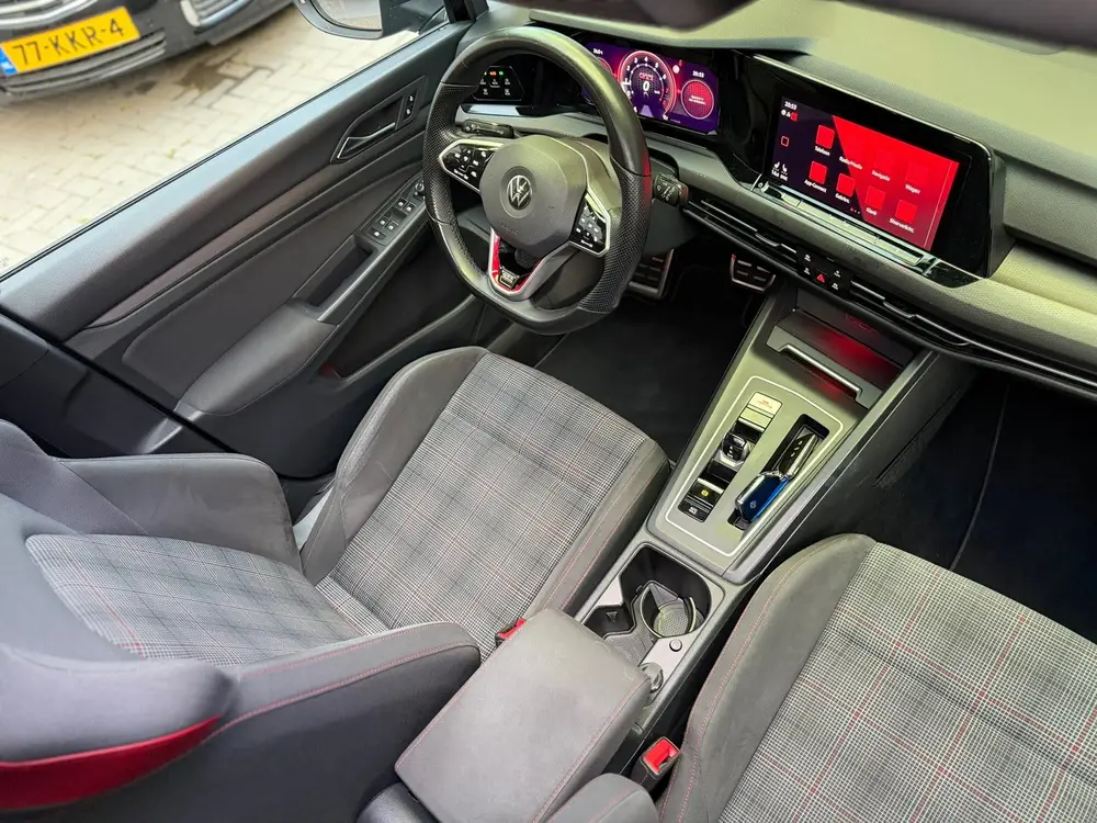 Volkswagen Golf 2.0 TSI GTI Pano Dynaudio IQ Lights Carplay uit 2020, foto 16