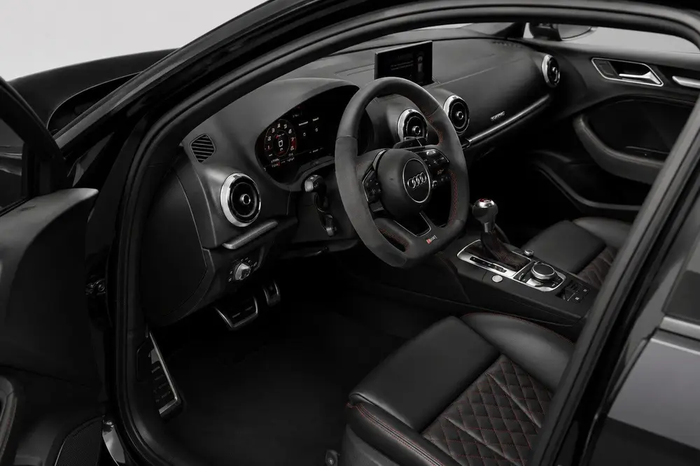 Audi RS3 Audi RS3 Sportback uit 2019, foto 12
