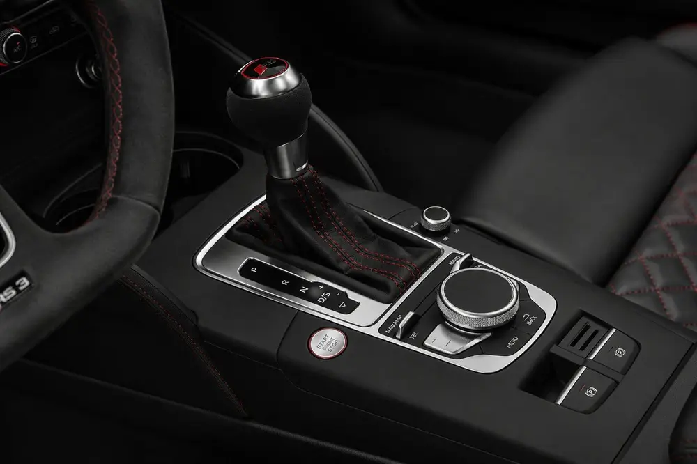 Audi RS3 Audi RS3 Sportback uit 2019, foto 14