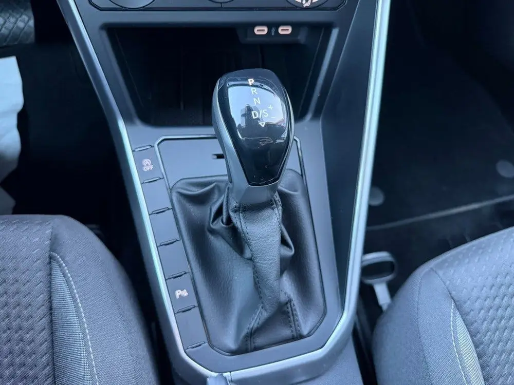 Volkswagen Polo 1.0TSI Automaat Navi Carplay Led Airco Camer uit 2025, foto 18