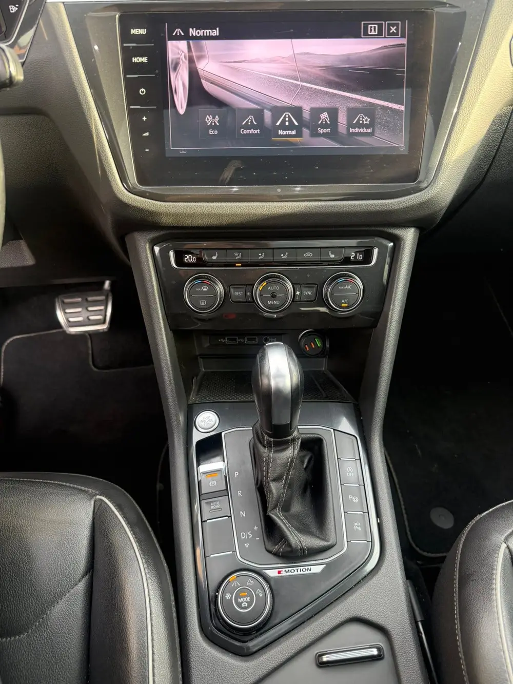 Volkswagen Tiguan 3x R-line 2.0 TDI 4 Motion 190 PK DSG 2020 uit 2020, foto 14