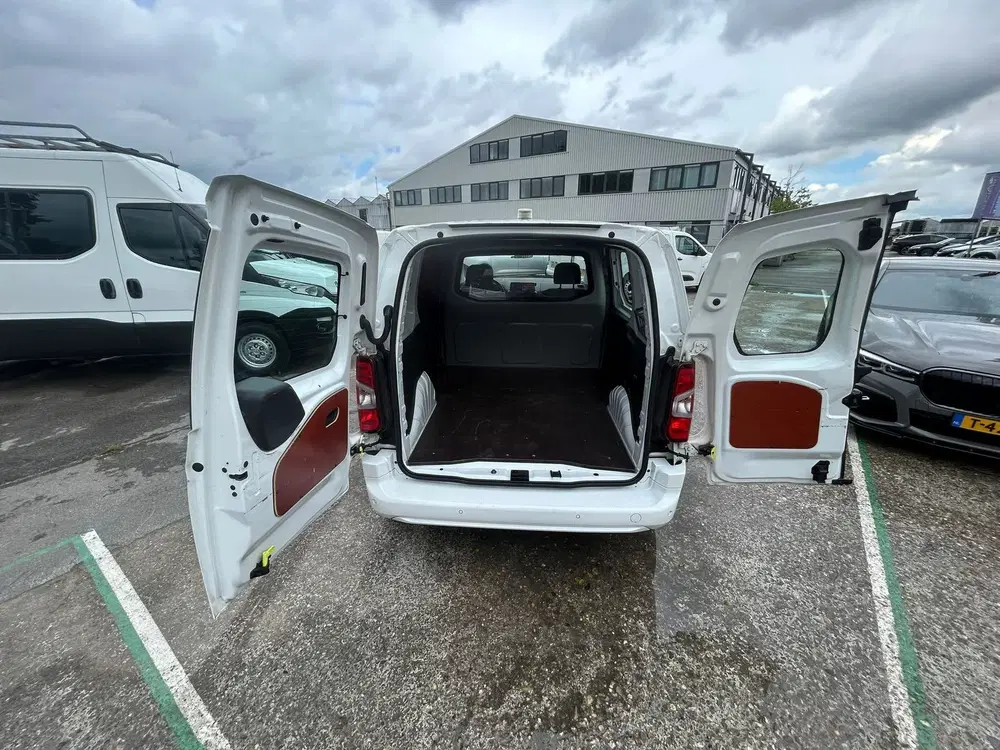 Opel Combo 1.5D L1H1 Edition 11700 KM AUTOMAAT uit 2021, foto 13