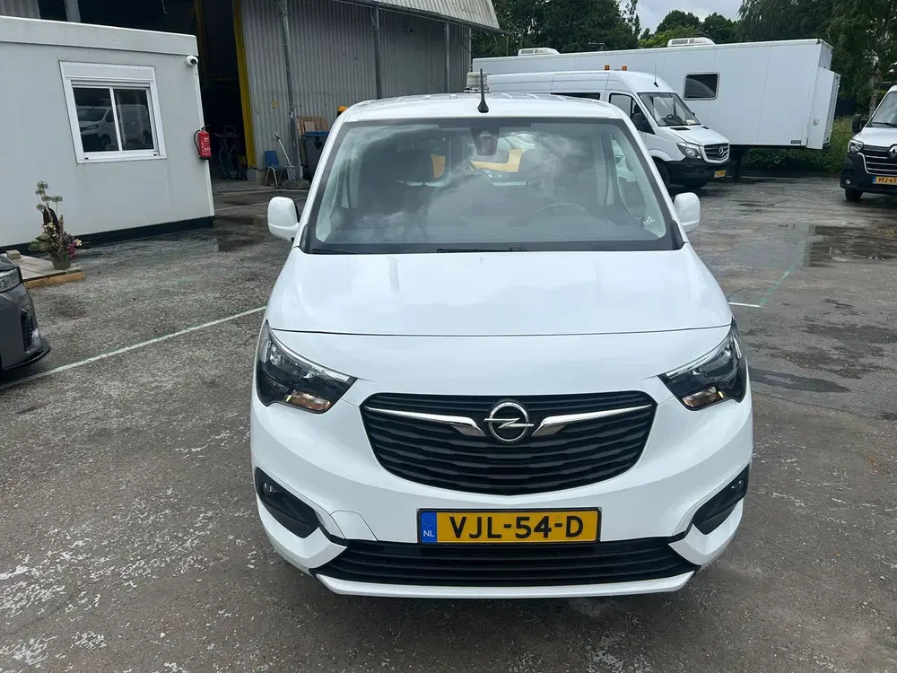 Opel Combo 1.5D L1H1 Edition 11700 KM AUTOMAAT uit 2021, foto 2