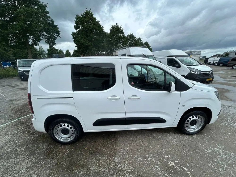 Opel Combo 1.5D L1H1 Edition 11700 KM AUTOMAAT uit 2021, foto 9