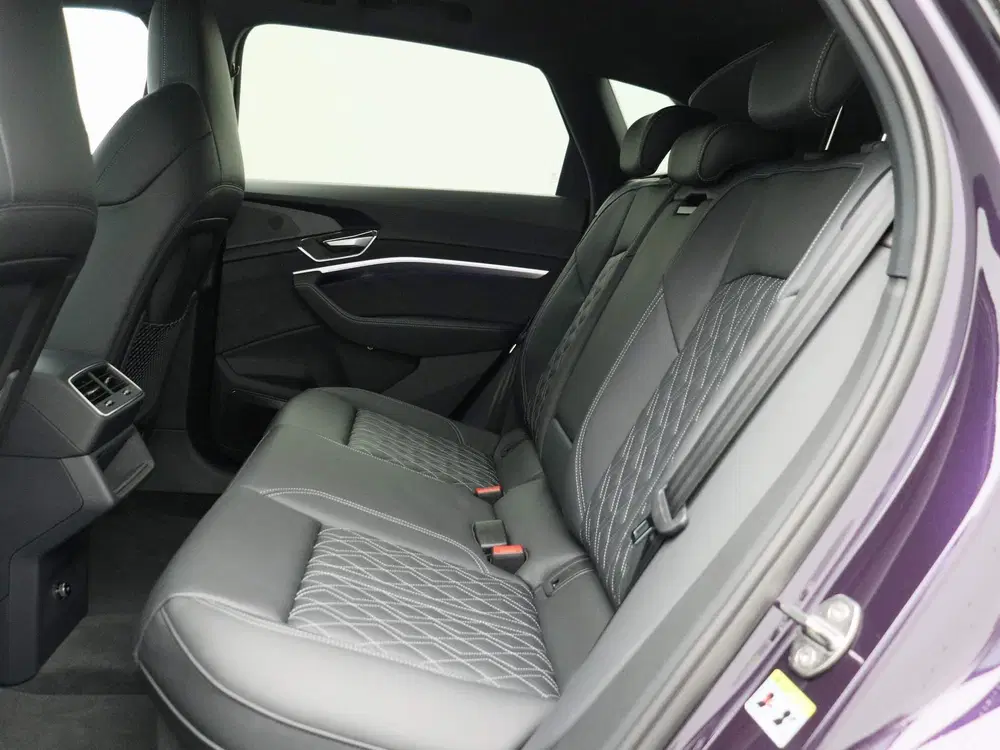 Audi Q8 e-tron S quattro SQ8 115 kWh Navigatie uit 2024, foto 13