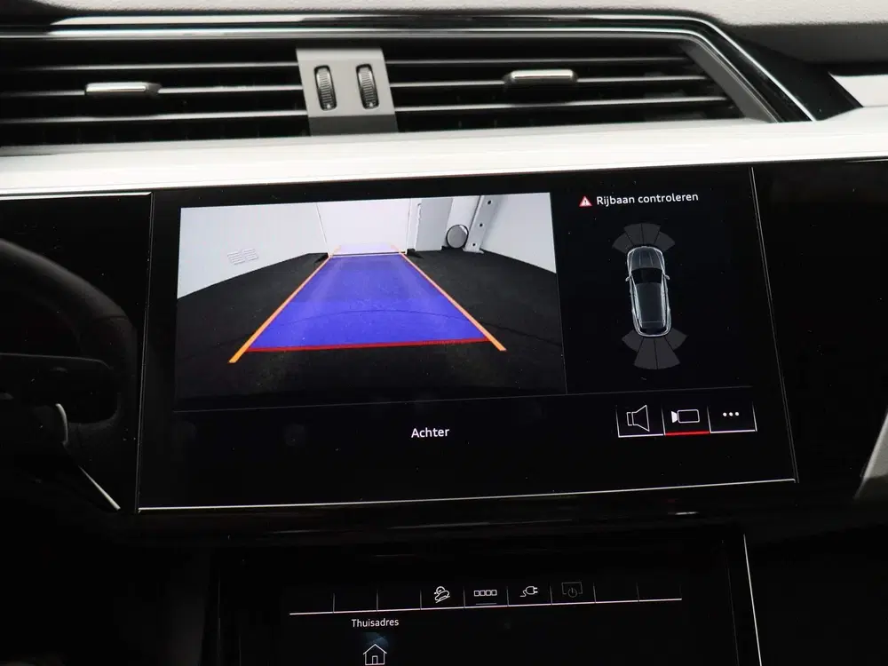 Audi Q8 e-tron S quattro SQ8 115 kWh Navigatie uit 2024, foto 20