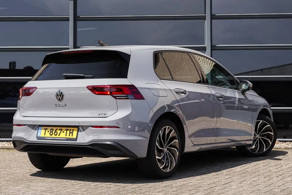 Volkswagen Golf 1.0 eTSI Aut. Life Digi.dashb.|LED|4-nw All uit 2023, foto 4